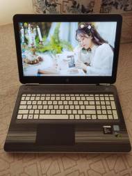 惠普i7游戏笔记本电脑